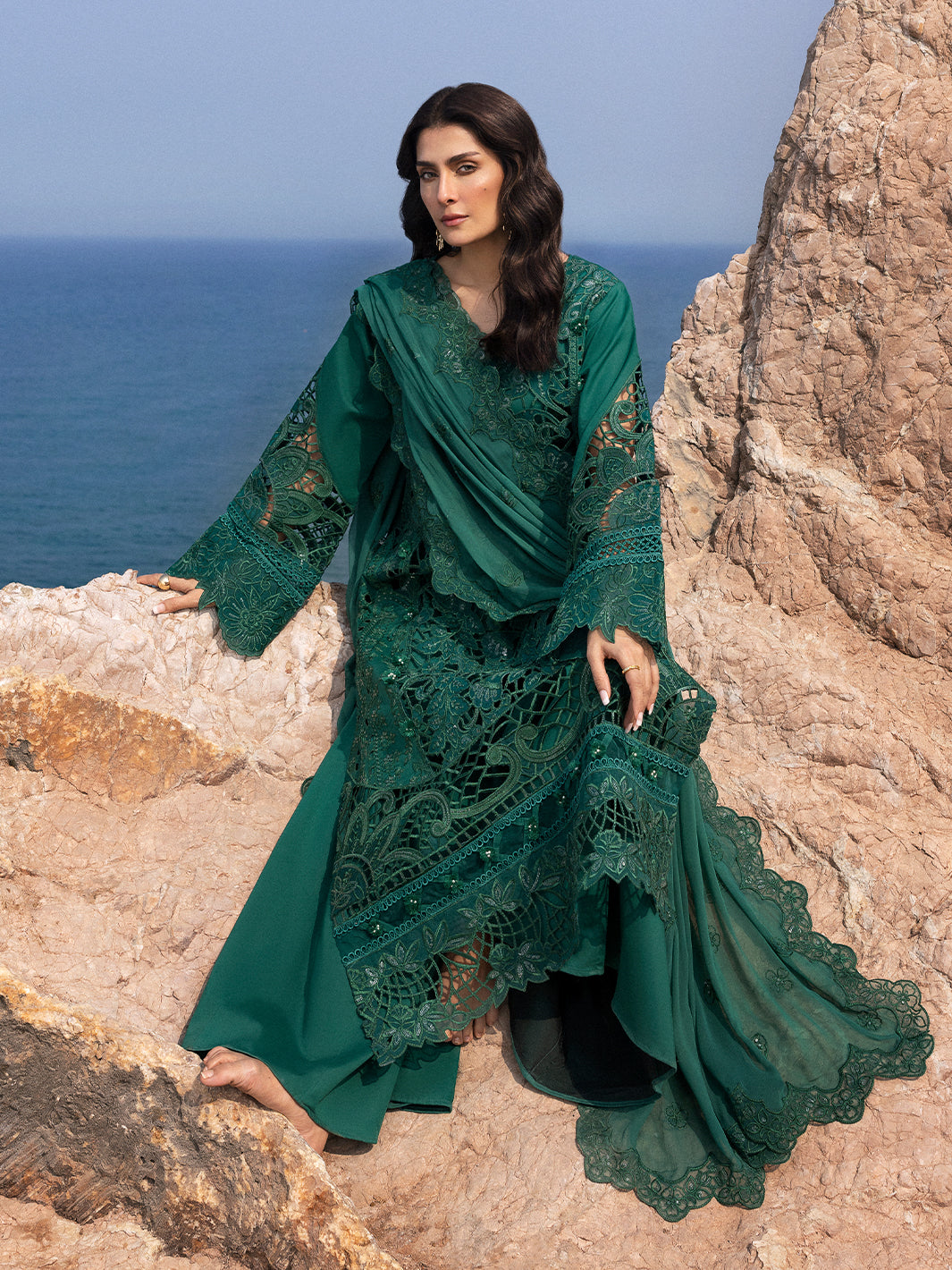 Mahnur | Sirena Luxury Lawn 25 | Eirene