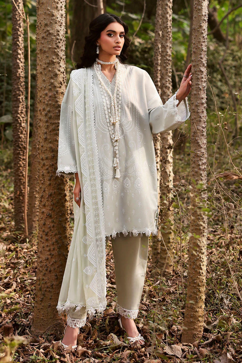 Gul Ahmed | Luxury Lawn 26 | KD-62004
