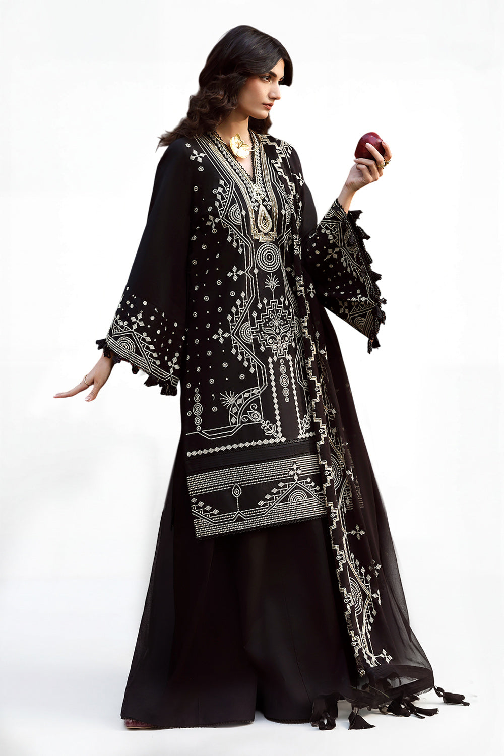 Gul Ahmed | Luxury Lawn 26 | KD-62006