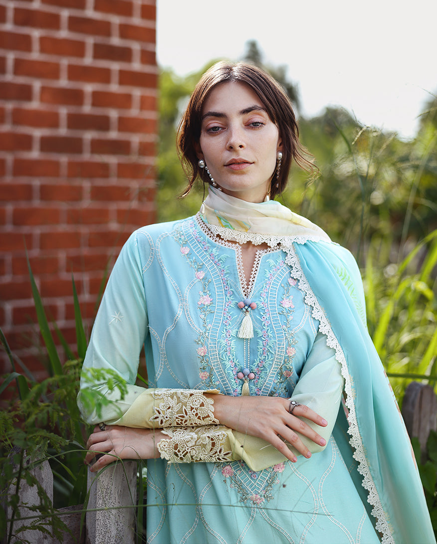 Mushq | Solace Ombre Chikankari | Ethereal Pause