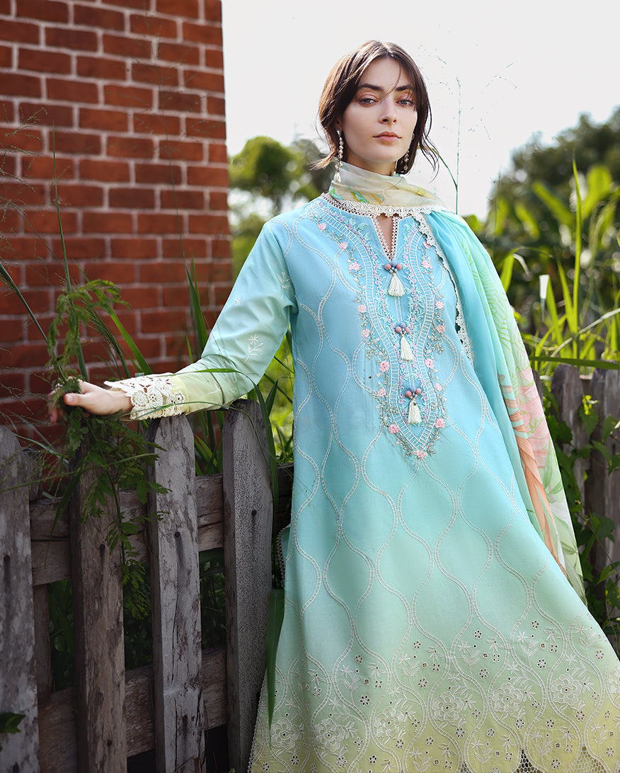 Mushq | Solace Ombre Chikankari | Ethereal Pause