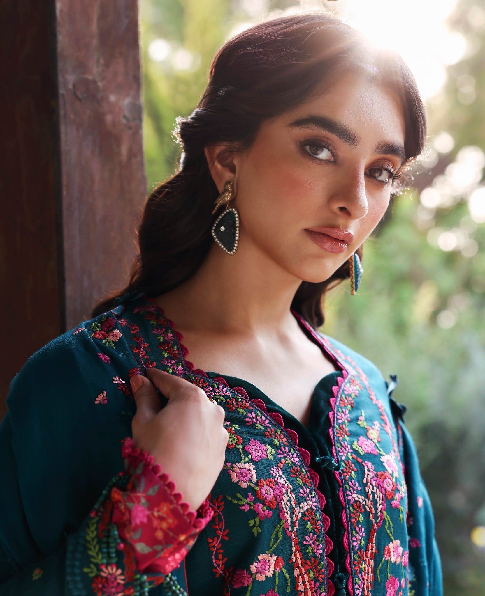 Republic Womenswear | Amaris Luxury Shawl 25 | Evania