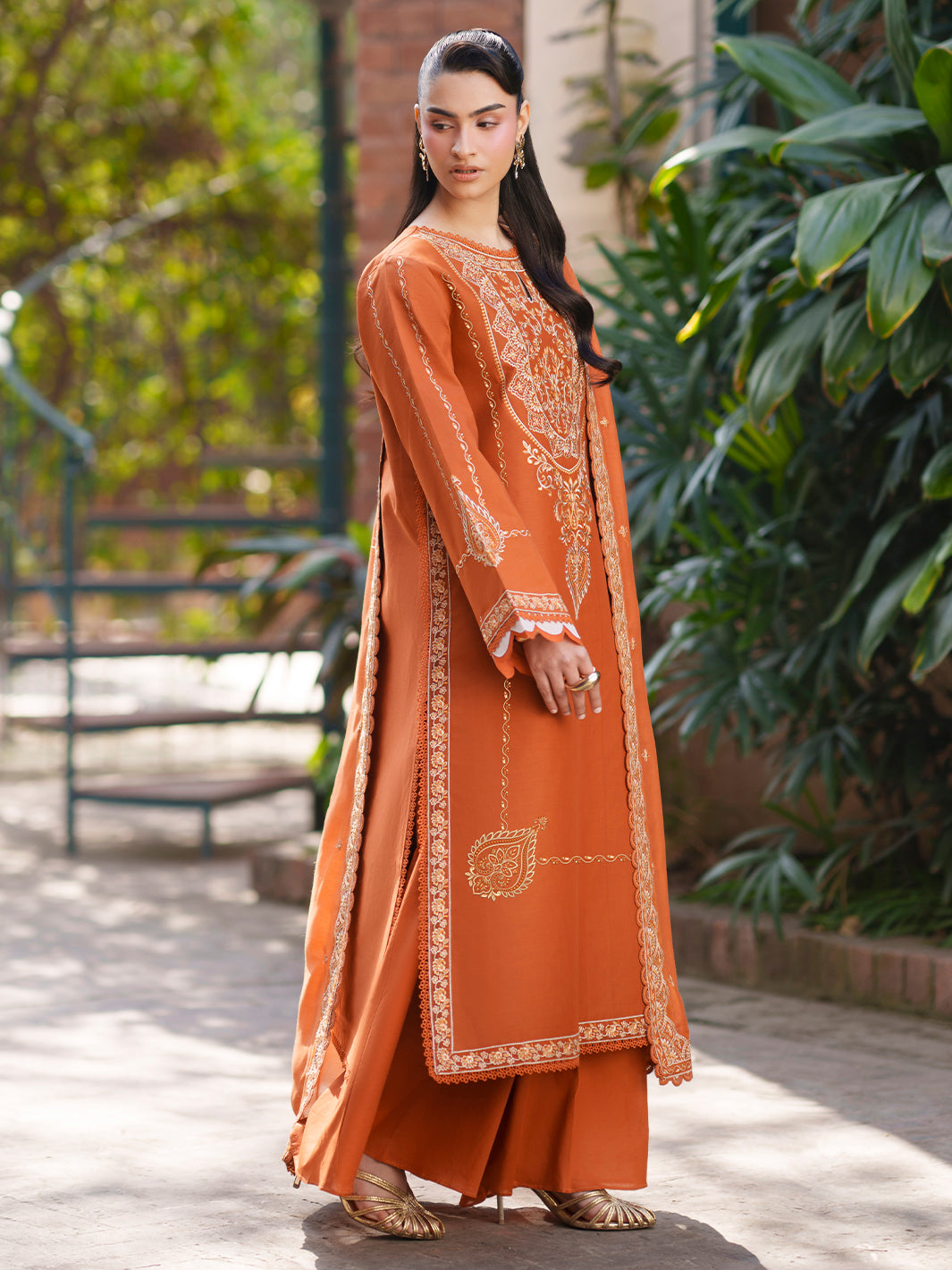 Mahnur | Fiona Lawn 26 | F-02