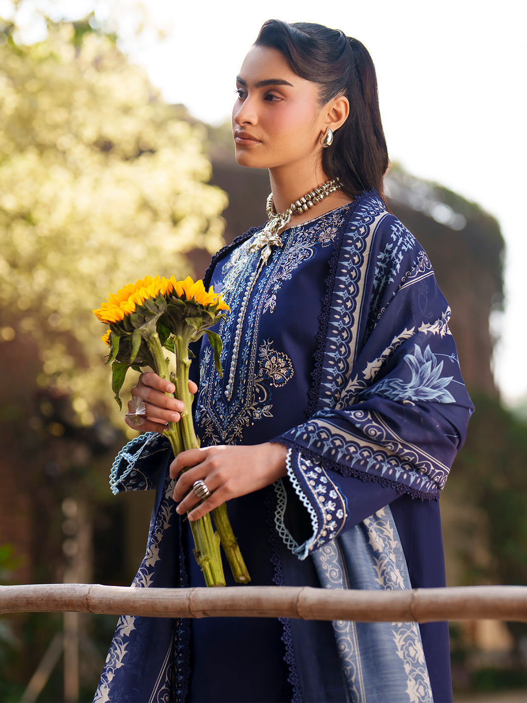 Mahnur | Fiona Lawn 26 | F-06