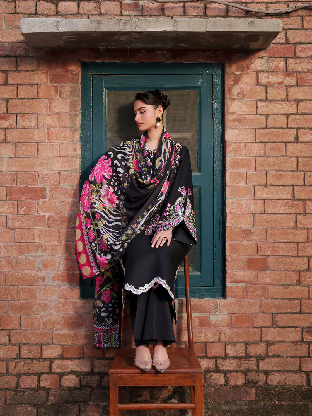 Mahnur | Fiona Lawn 26 | F-09