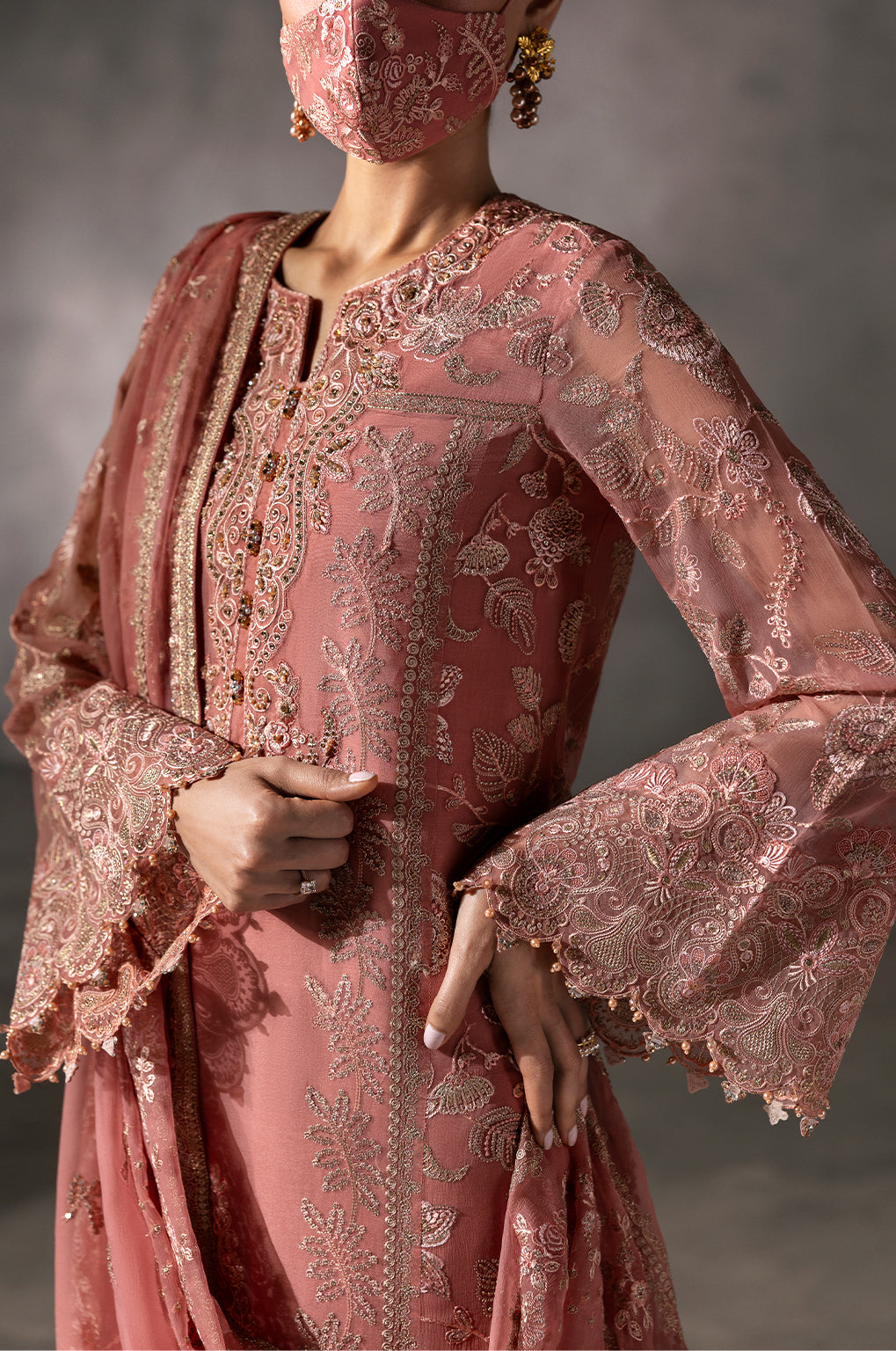 Flossie | Laconic Formals | FE - 907 B