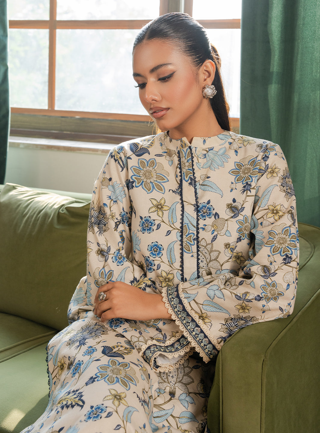 Faiza Faisal | Lumiere Pret | IVORY MIST