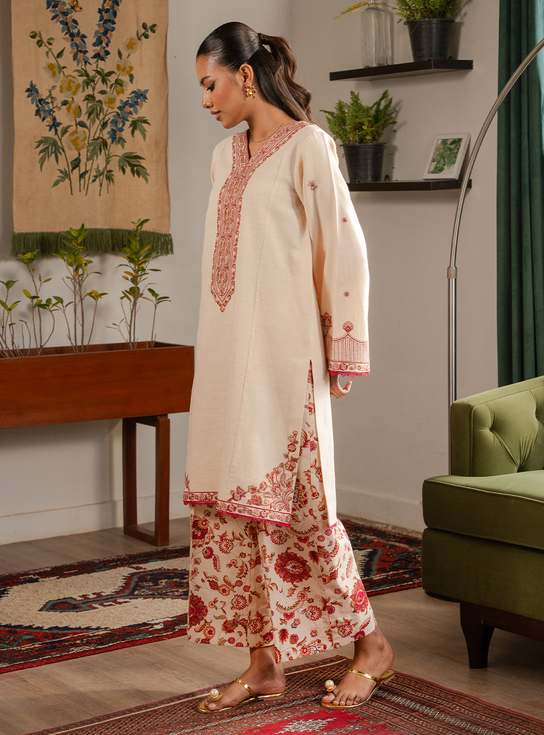 Faiza Faisal | Lumiere Winter Pret | AMAYA