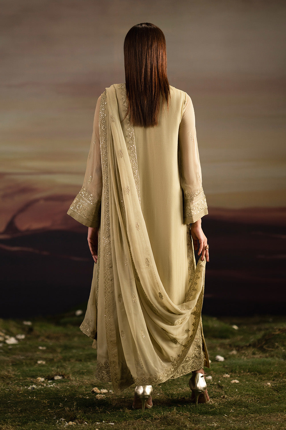 Fressia Premium | Luxury 26 | ISHA - FWU5701