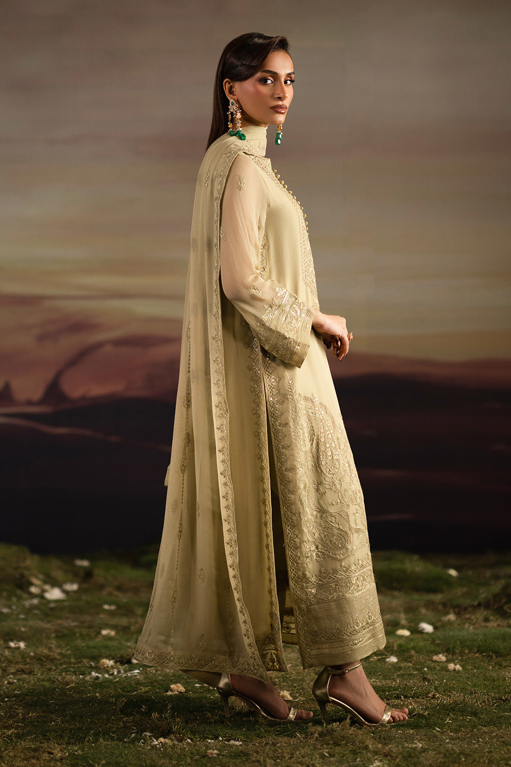 Fressia Premium | Luxury 26 | ISHA - FWU5701