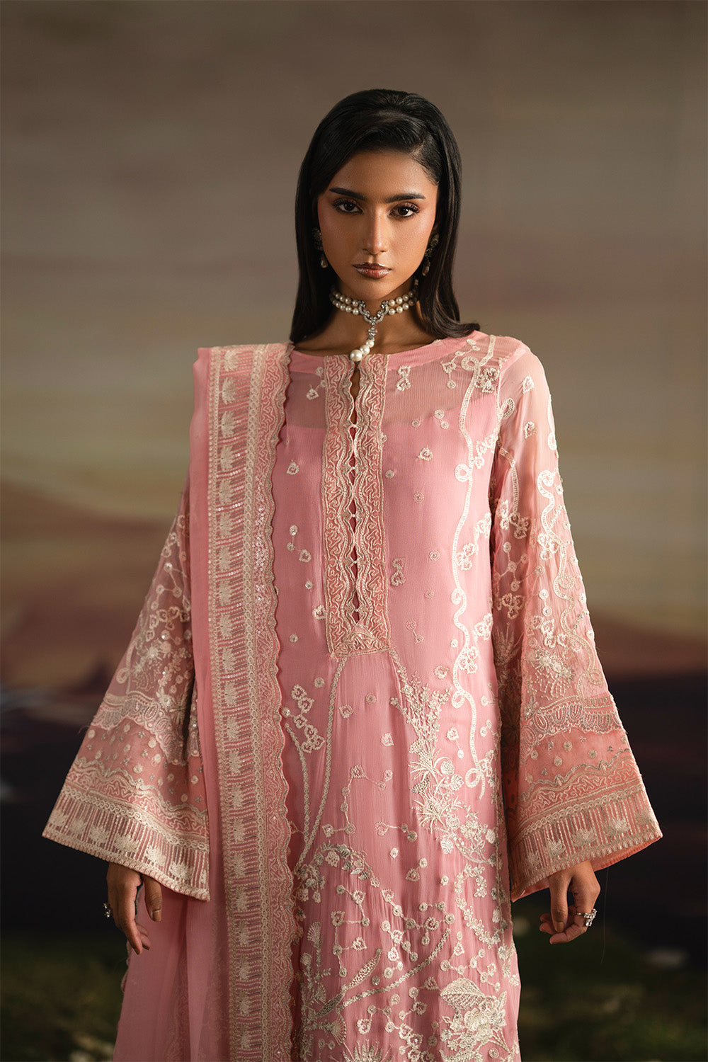Fressia Premium | Luxury 26 | IYLA - FWU5704