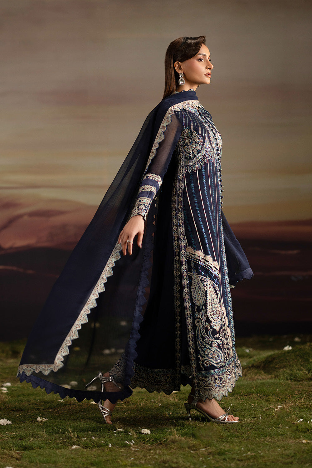 Fressia Premium | Luxury 26 | INDU - FWU5706