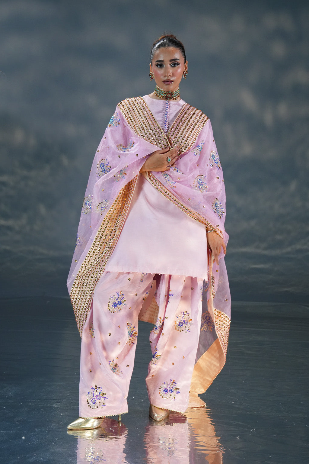 Amave | Oro Luxury Wear | AM-03