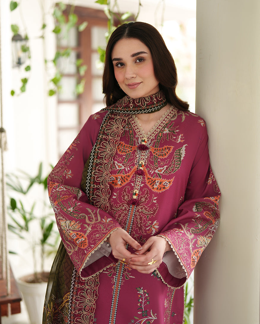 Roheenaz | Whispered Florals | Floral Garden