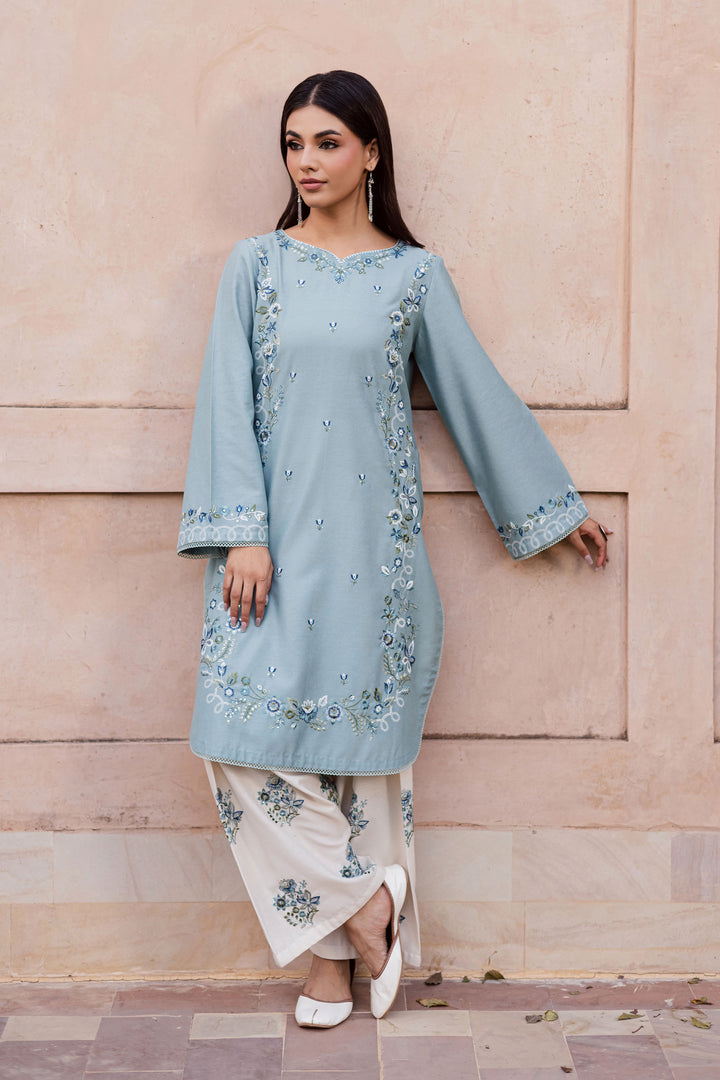Batik | Winter 25 | Frosty