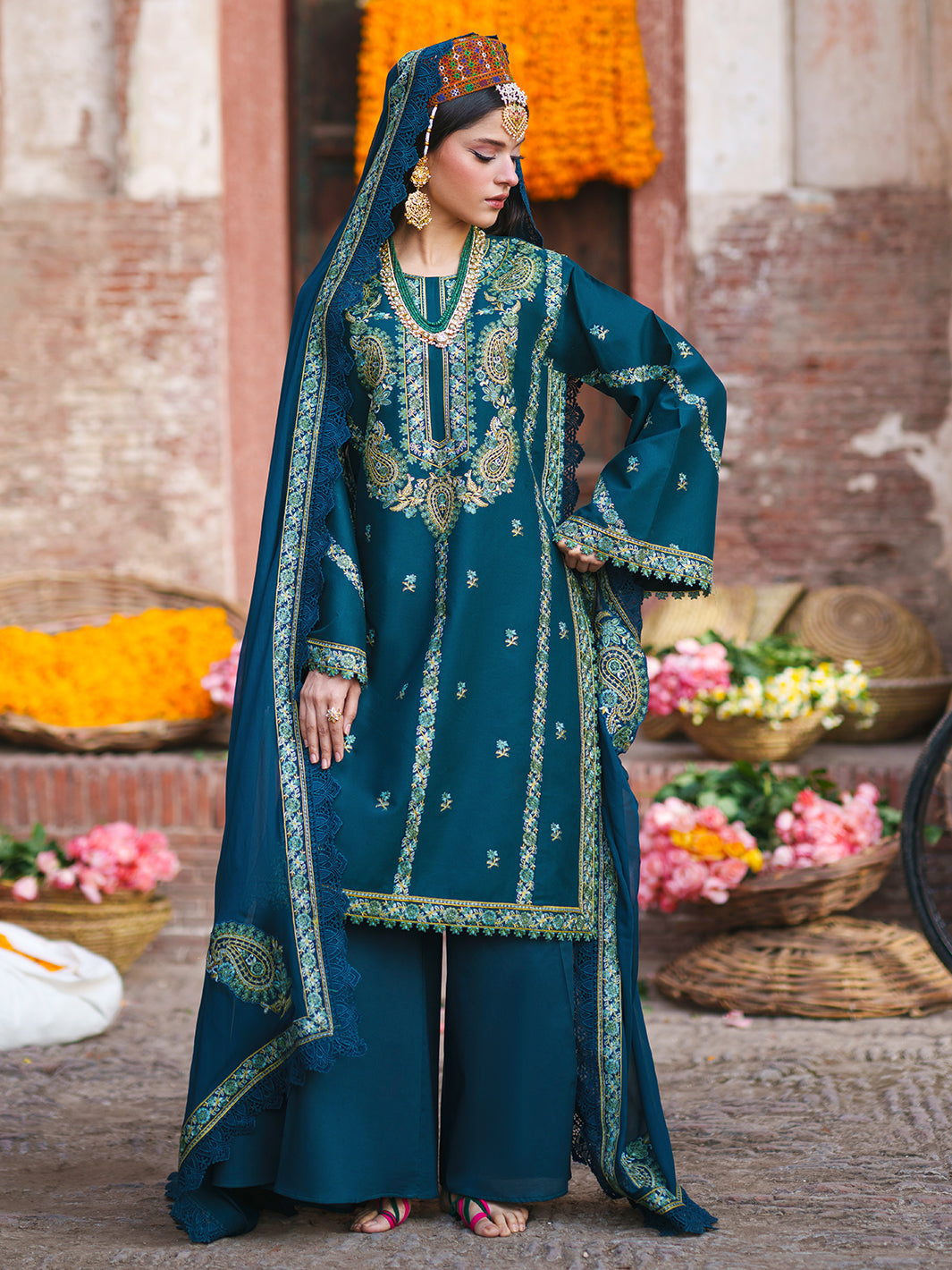 Mahnur | Gul Luxury Lawn 26 | G-002