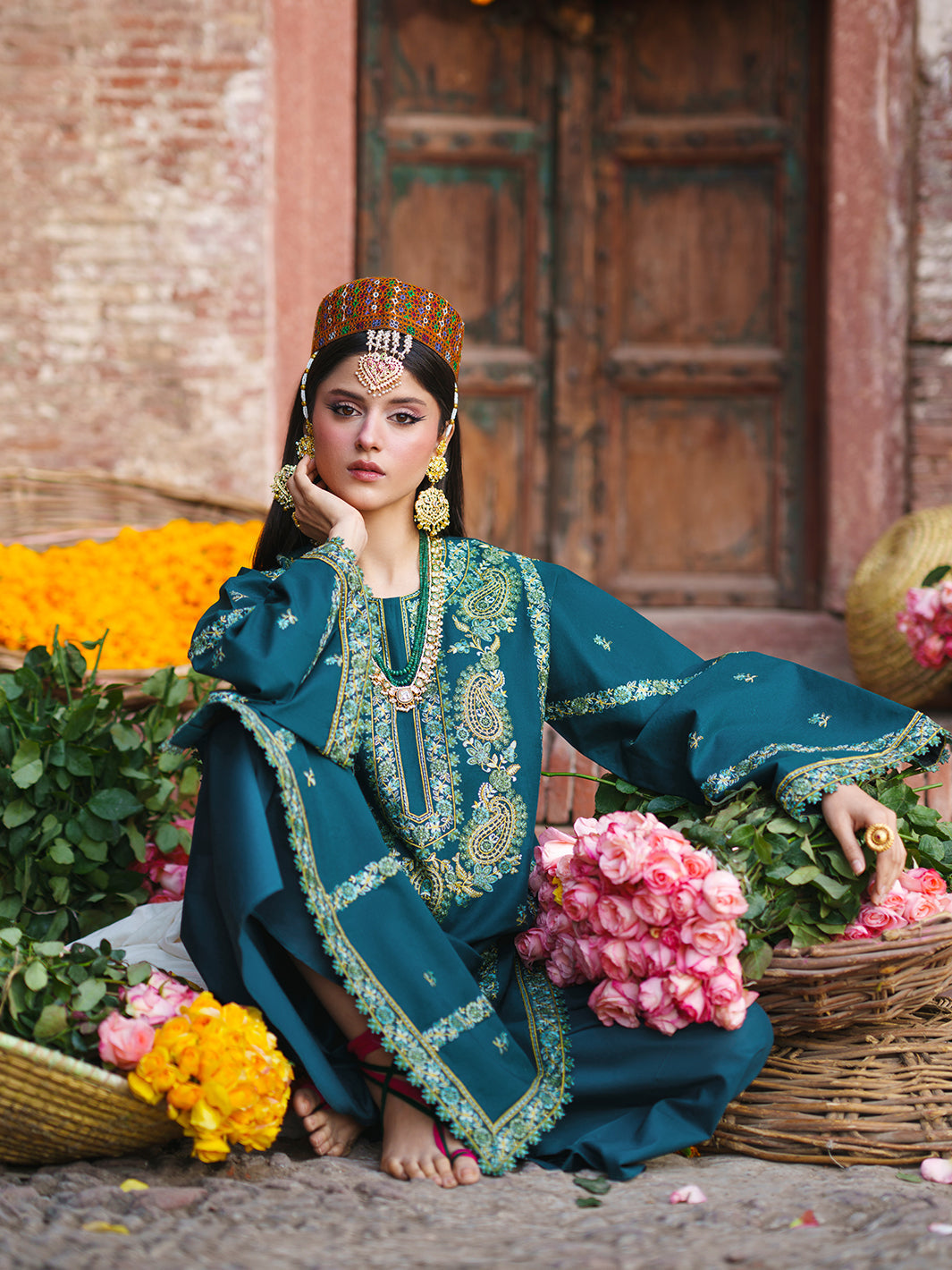 Mahnur | Gul Luxury Lawn 26 | G-002