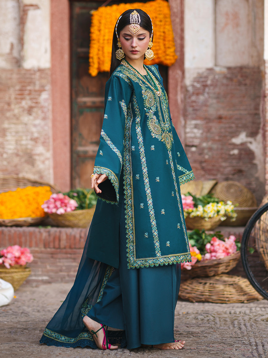 Mahnur | Gul Luxury Lawn 26 | G-002