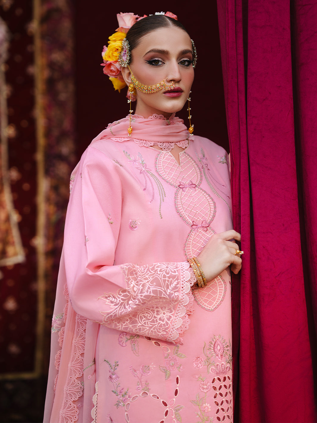 Mahnur | Gul Luxury Lawn 26 | G-004