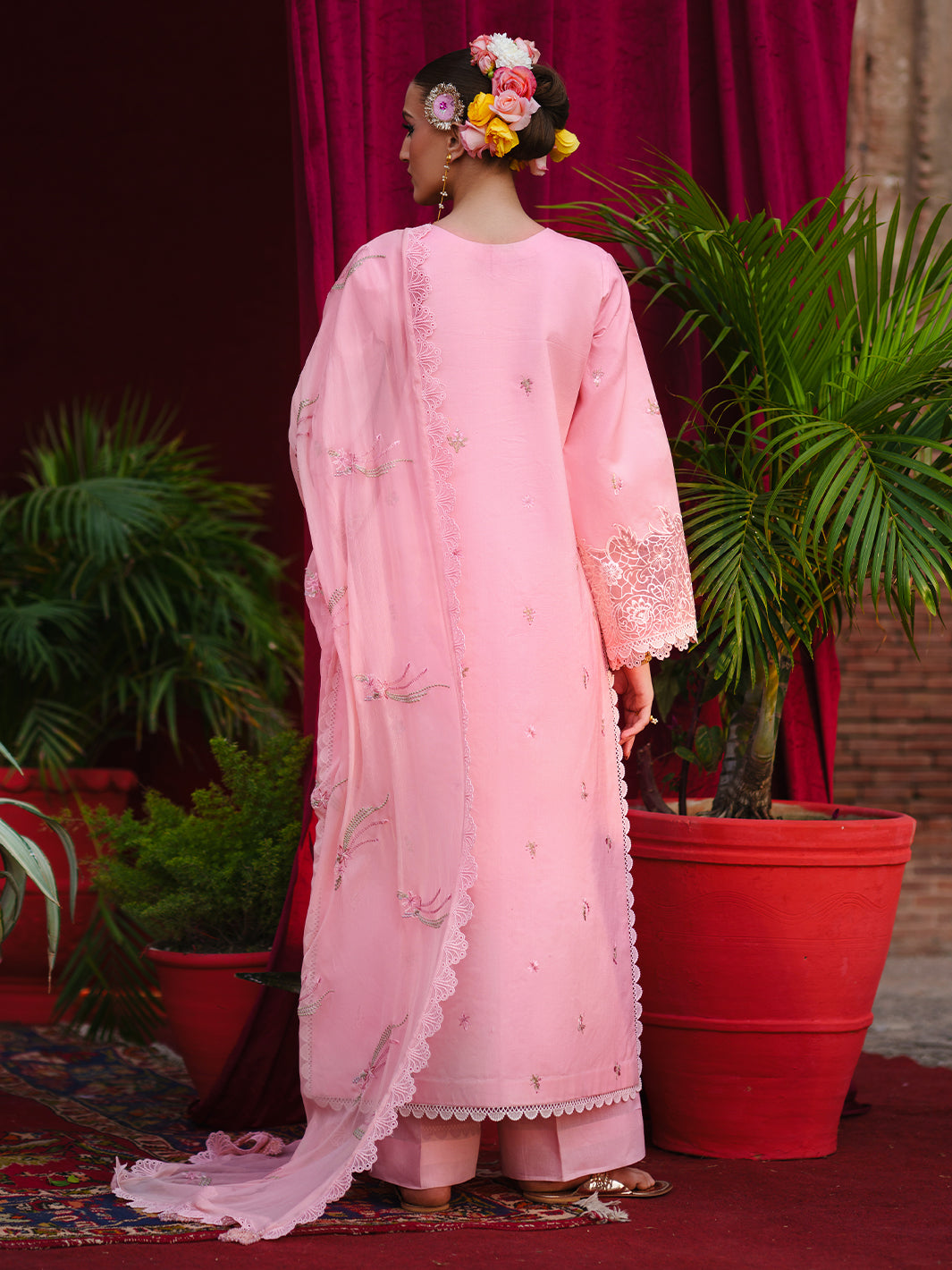 Mahnur | Gul Luxury Lawn 26 | G-004