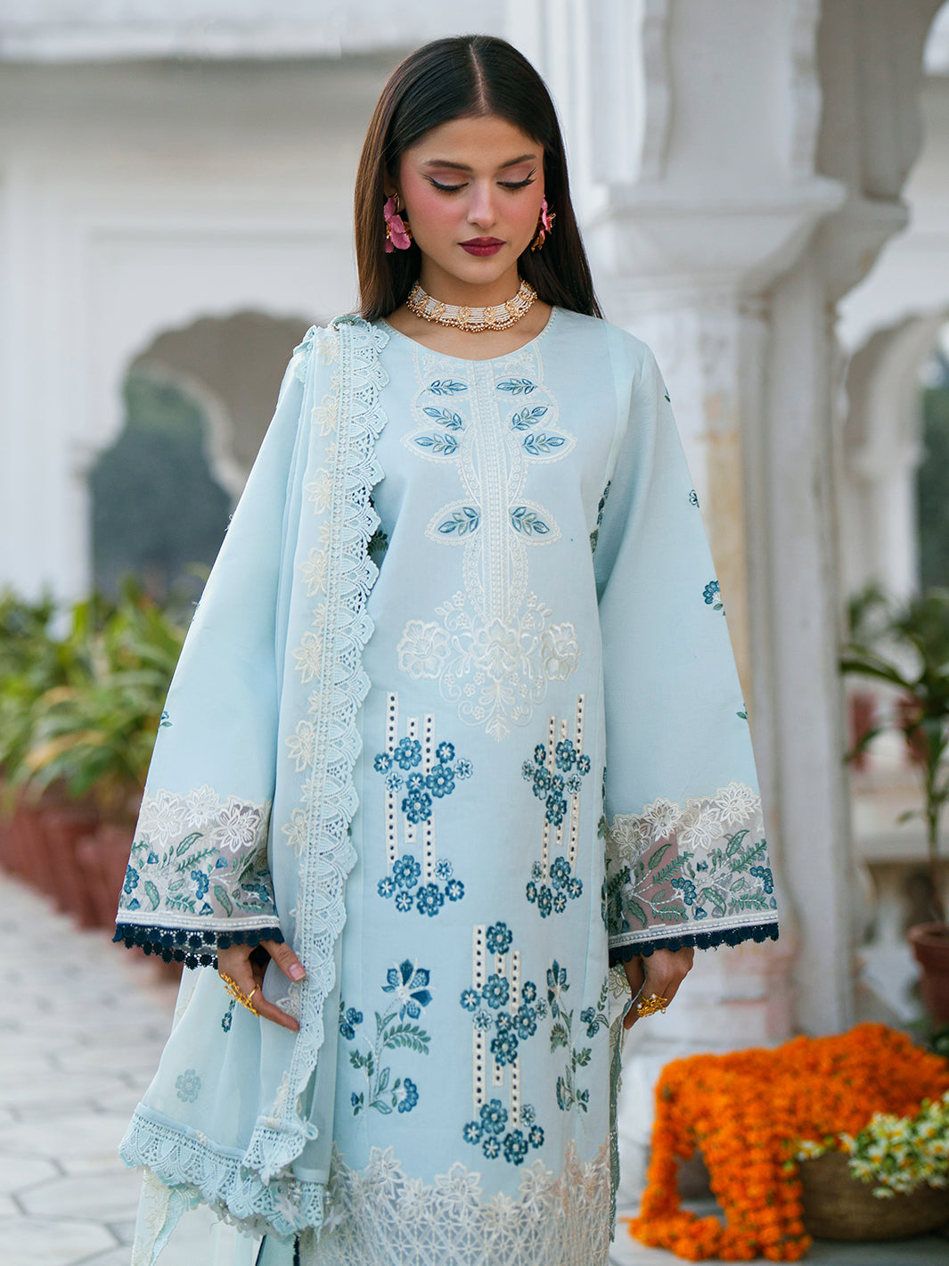 Mahnur | Gul Luxury Lawn 26 |G-006