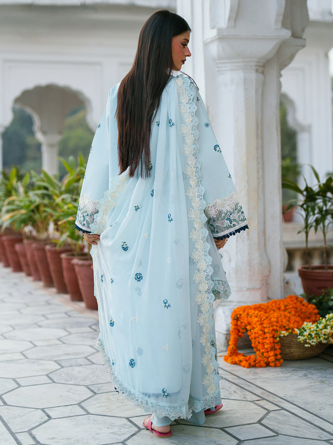 Mahnur | Gul Luxury Lawn 26 |G-006