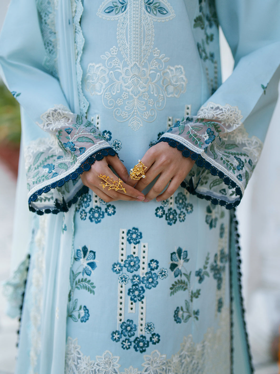 Mahnur | Gul Luxury Lawn 26 |G-006