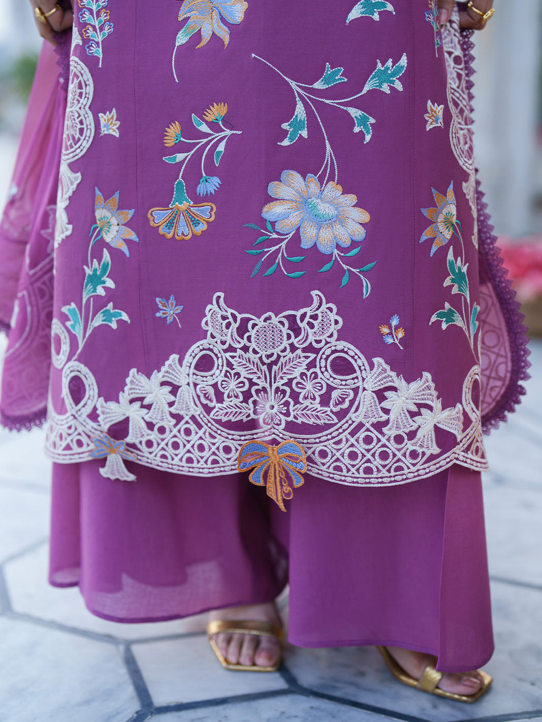 Mahnur | Gul Luxury Lawn 26 | G-007