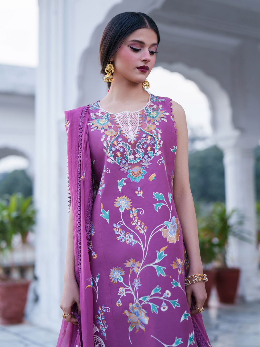 Mahnur | Gul Luxury Lawn 26 | G-007