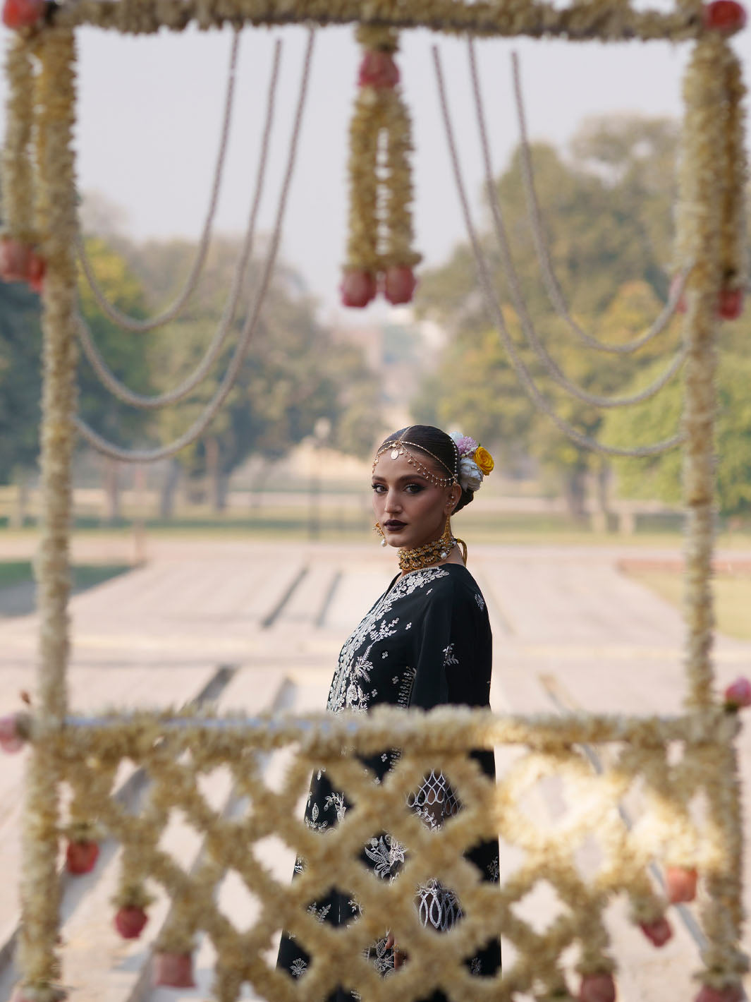 Mahnur | Gul Luxury Lawn 26 |G-010