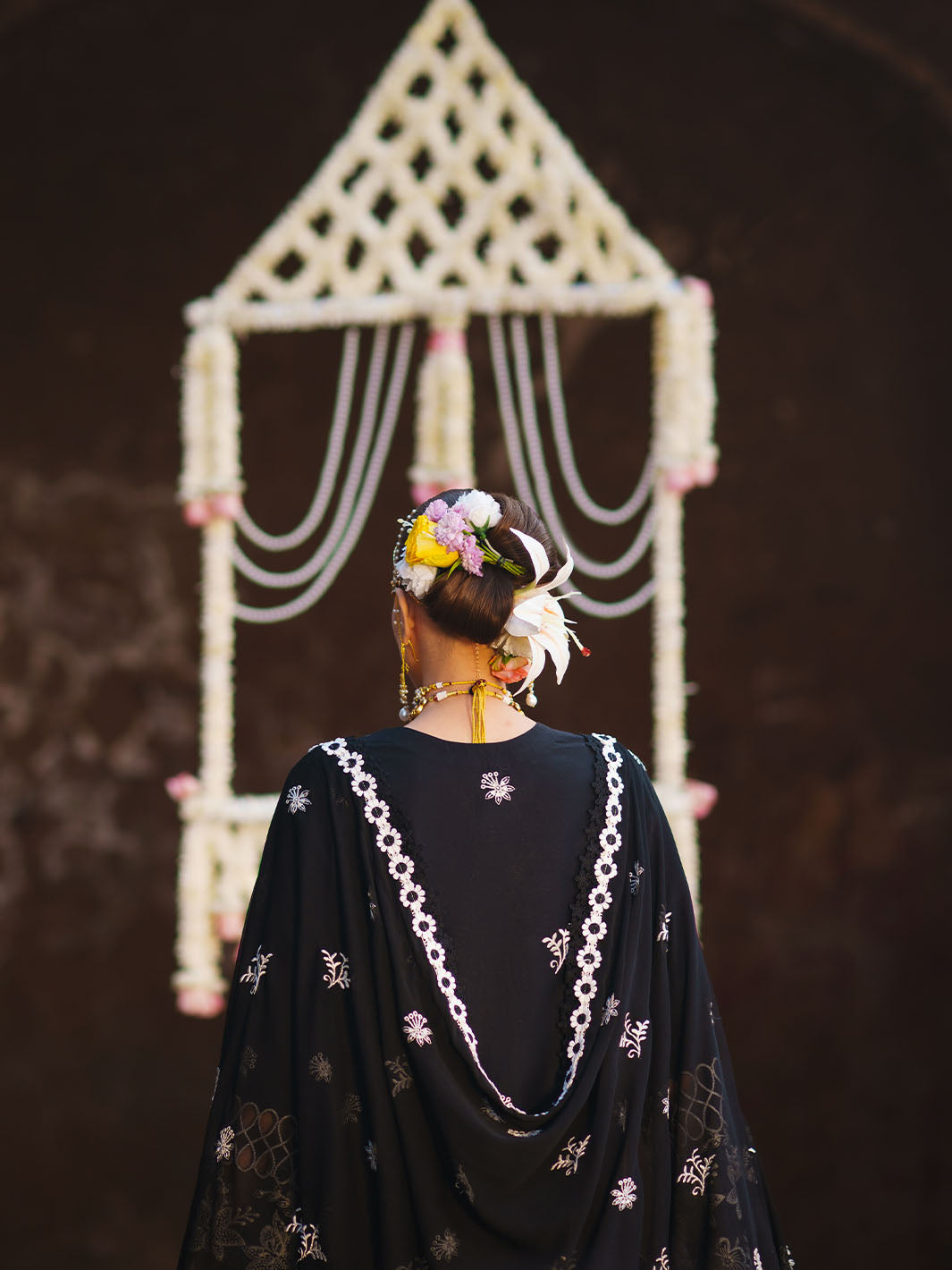 Mahnur | Gul Luxury Lawn 26 |G-010