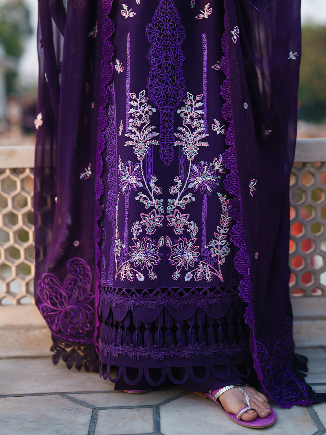 Mahnur | Gul Luxury Lawn 26 | G-012
