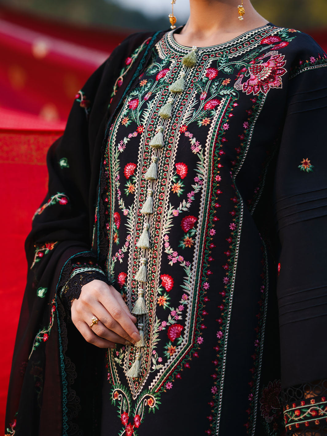 Mahnur | Gul Luxury Lawn 26 | G-013