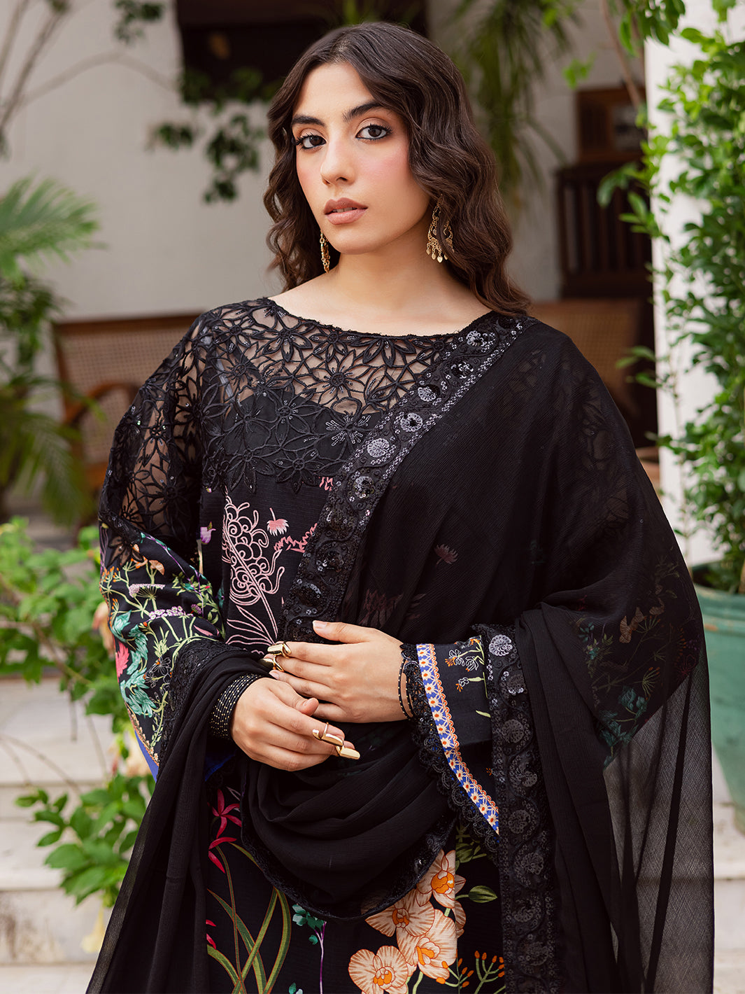 Mahnur | Gulzar Winter 25 | G - 01