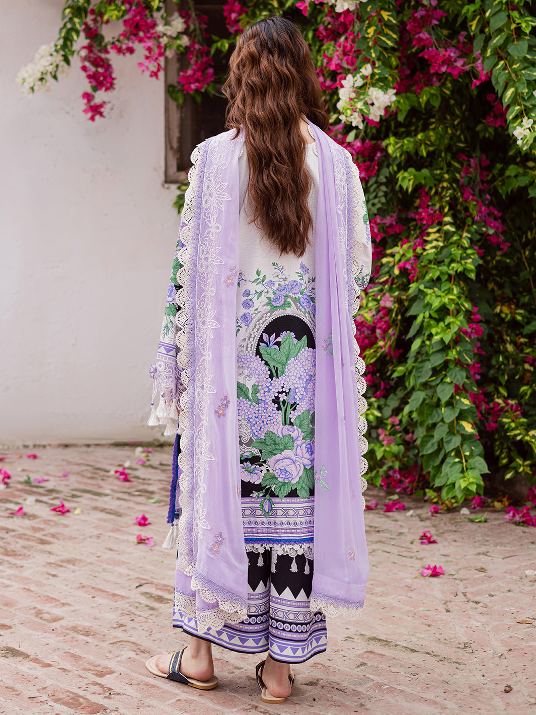Mahnur | Gulzar Winter 25 | G - 02