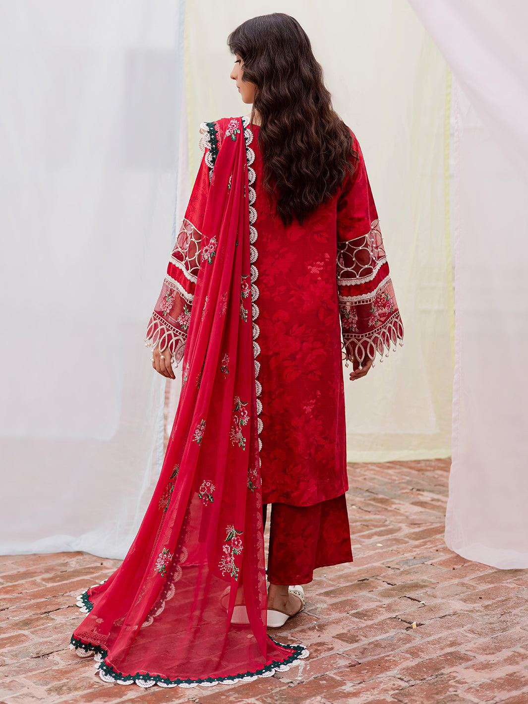 Mahnur | Gulzar Winter 25 | G - 03