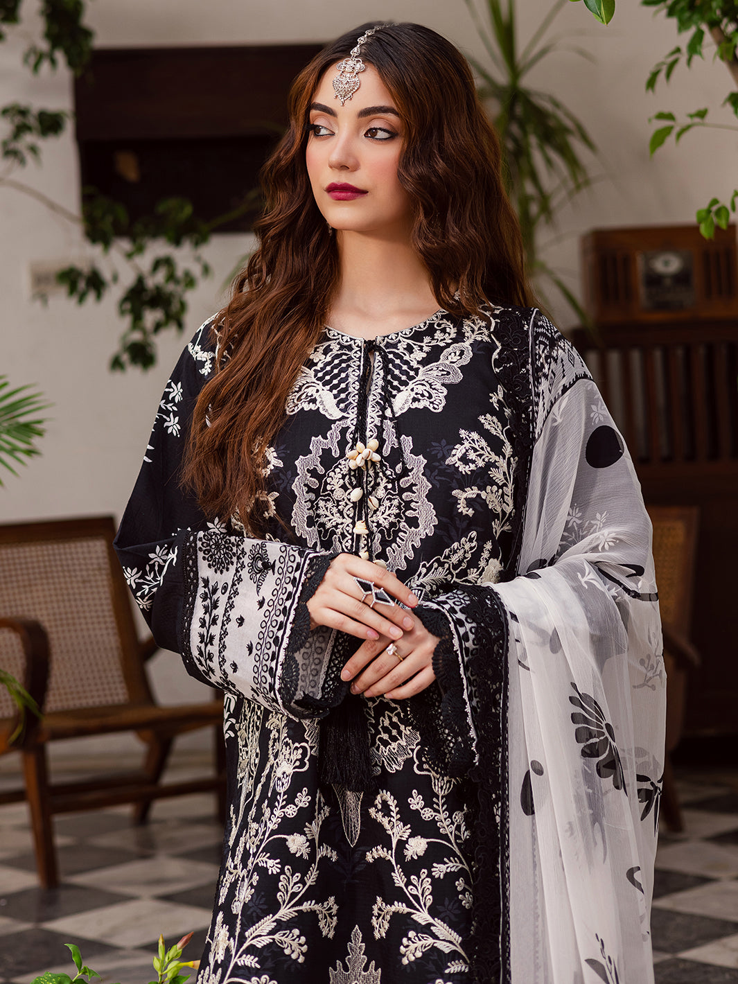 Mahnur | Gulzar Winter 25 | G - 04