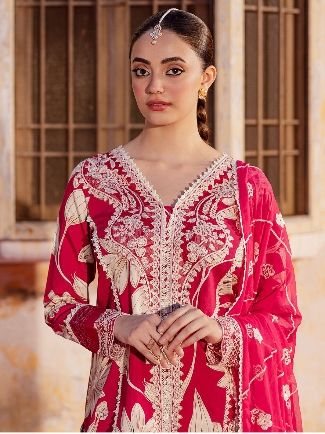 Mahnur | Gulzar Winter 25 | G - 11