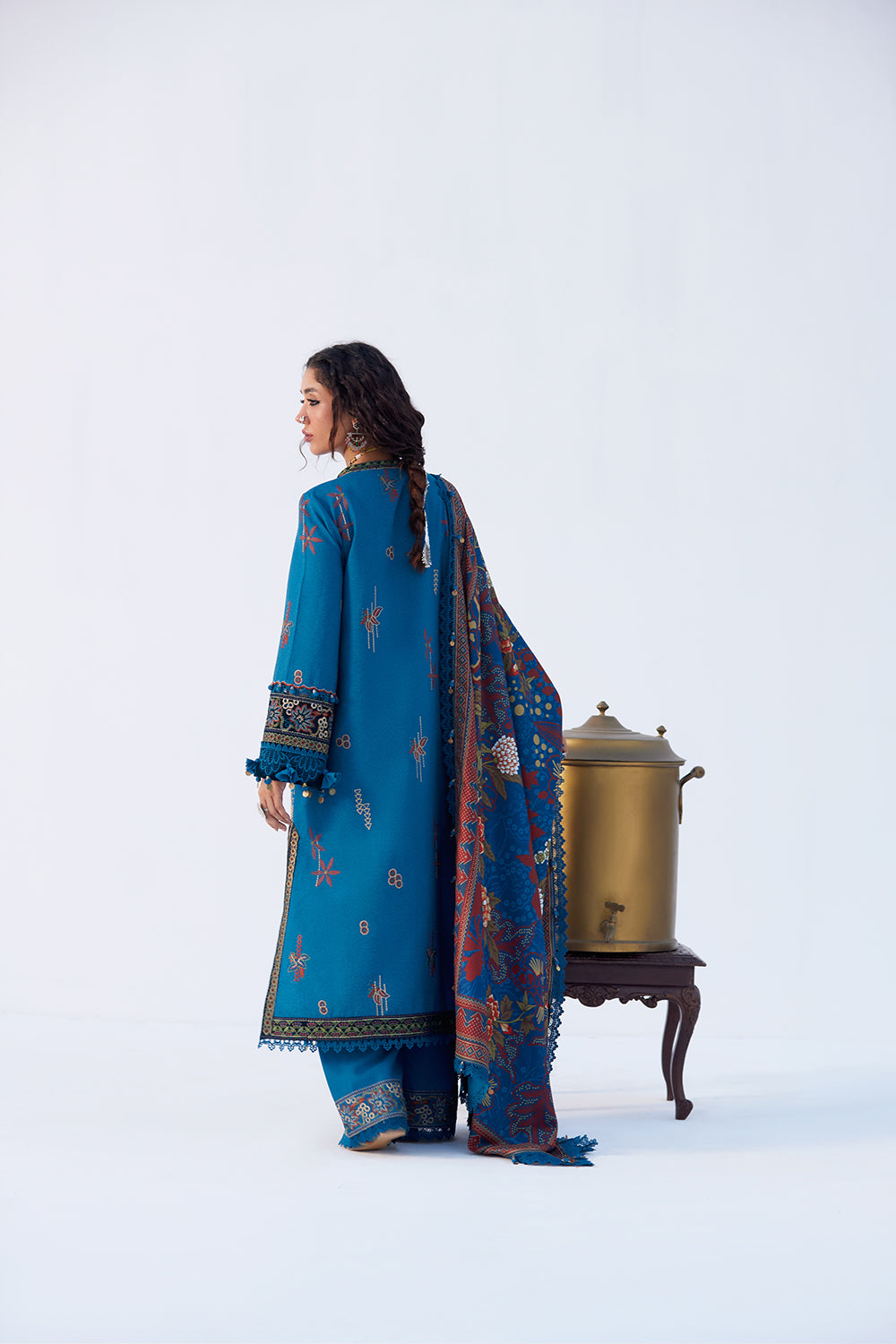 Saira Rizwan | Winter Khaddar 25 | SAHAR-SRW25-10