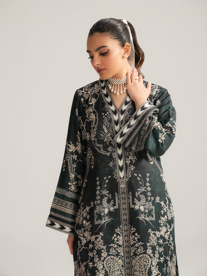 Gulaal | Winter Basics | Lumi