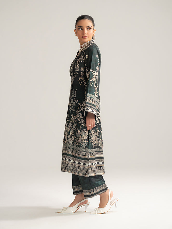 Gulaal | Winter Basics | Lumi