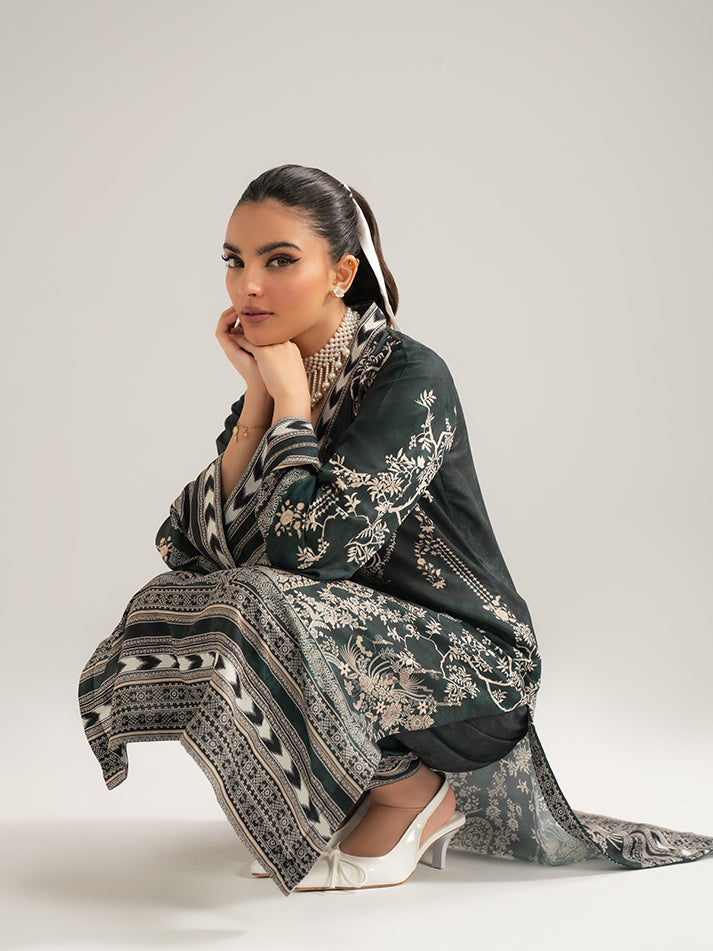 Gulaal | Winter Basics | Lumi