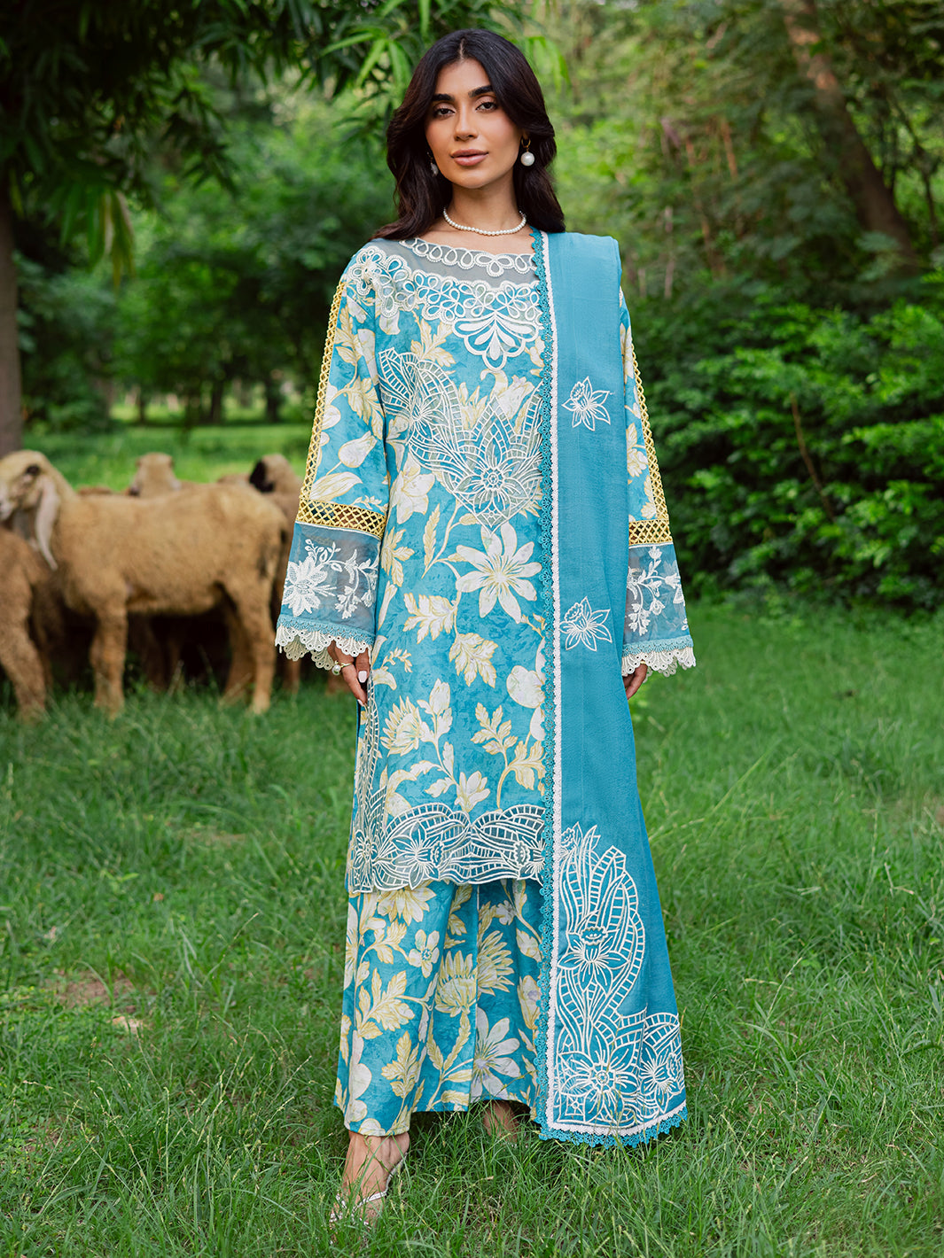 Mahnur | Gardenia Khaddar 25 | GR-11