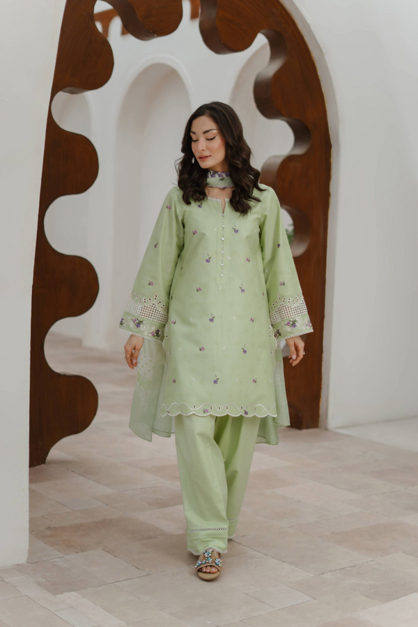 Manara | Eid Pret Collection 26 | GARDENIA