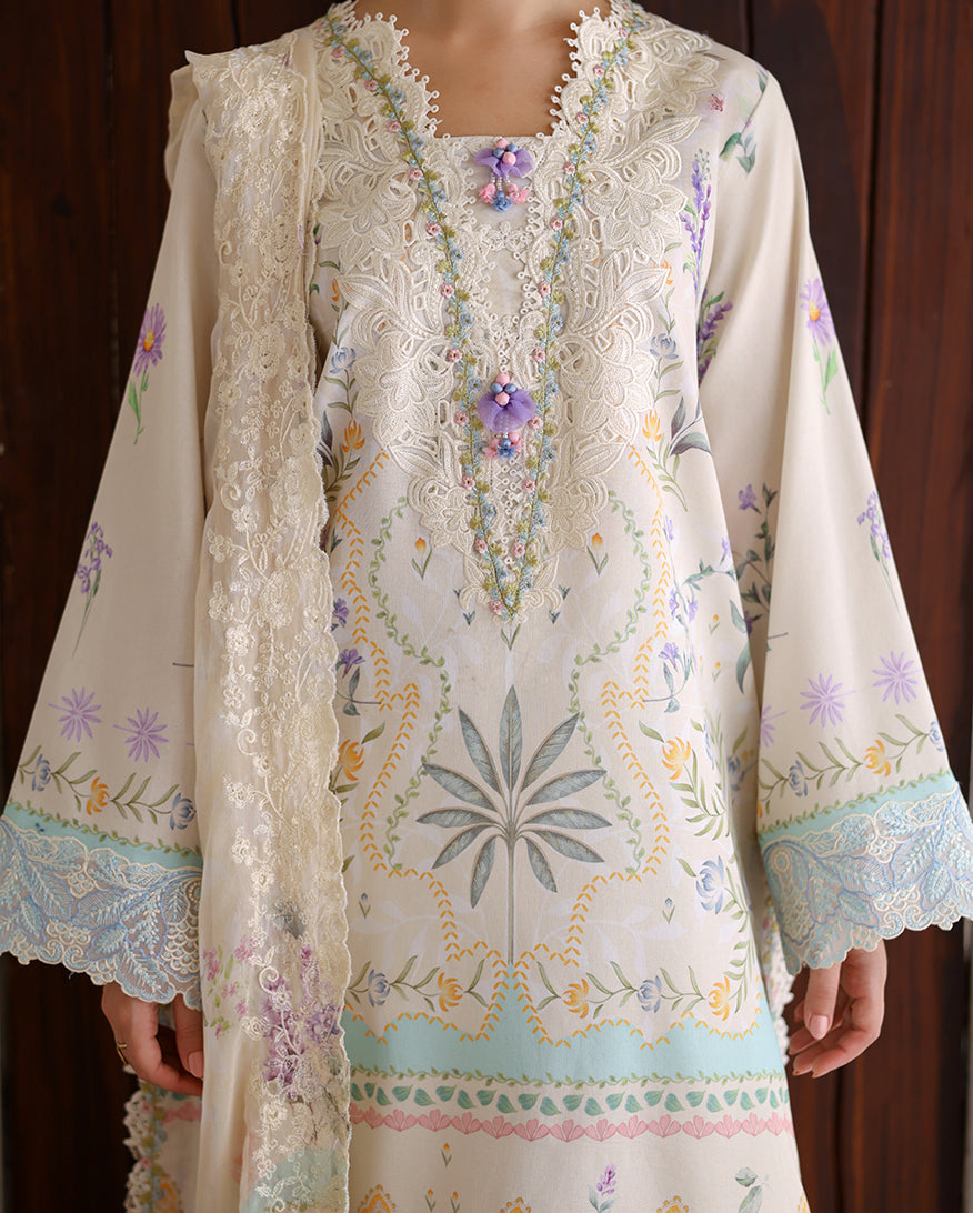 Roheenaz | Sunlit Tales Printed Embroidered Edit | Glowleaf