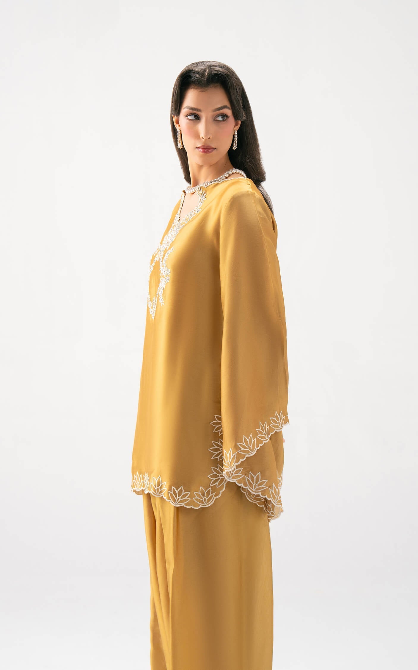 Asifa and Nabeel | Celevara Luxe | Golden Reverie