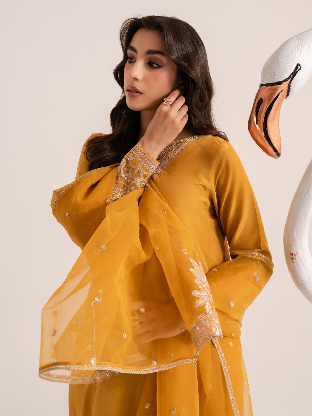 Izel | The Silk Chapter | Honeydew
