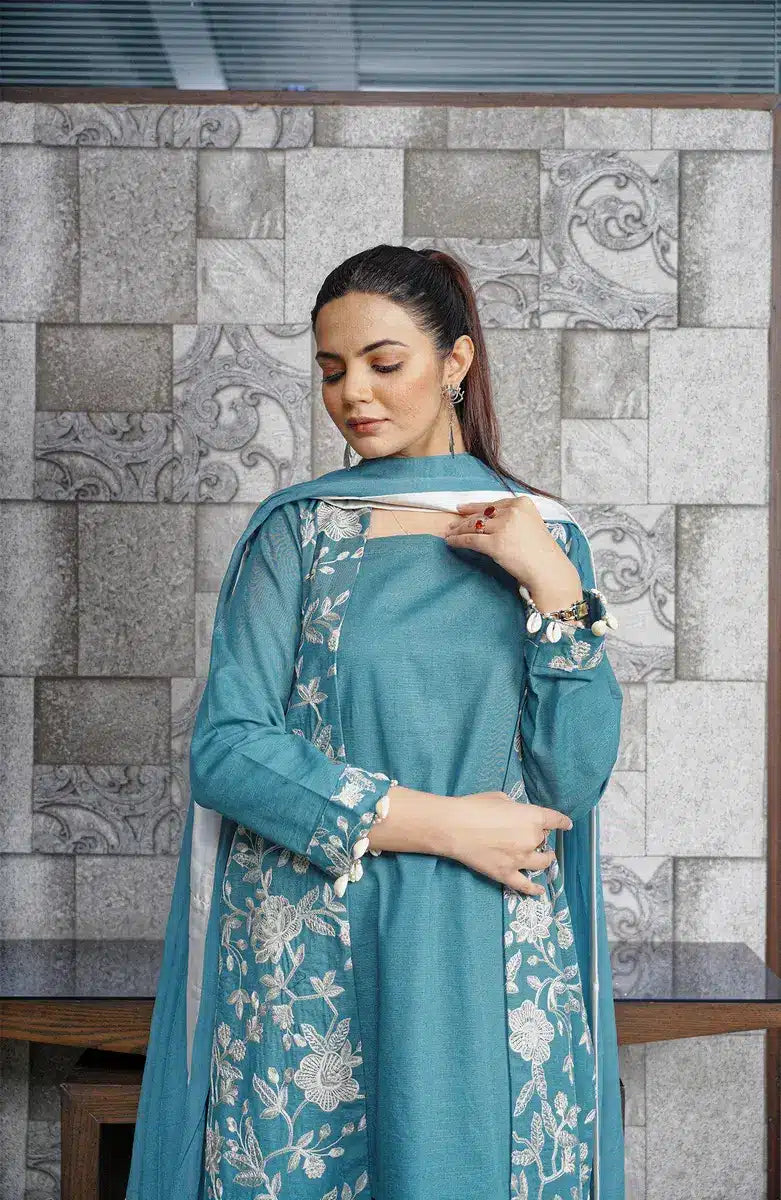 Hoorain Basics | Slub Winter 23 | TLG
