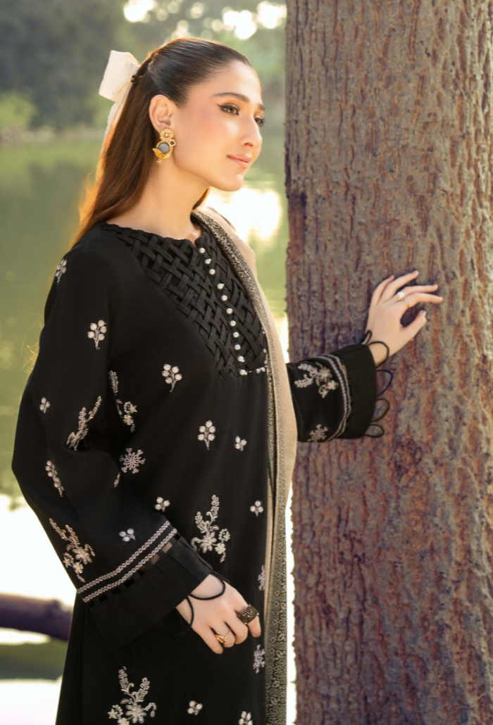 Humdum | Onora Winter 24 | Onora - D05