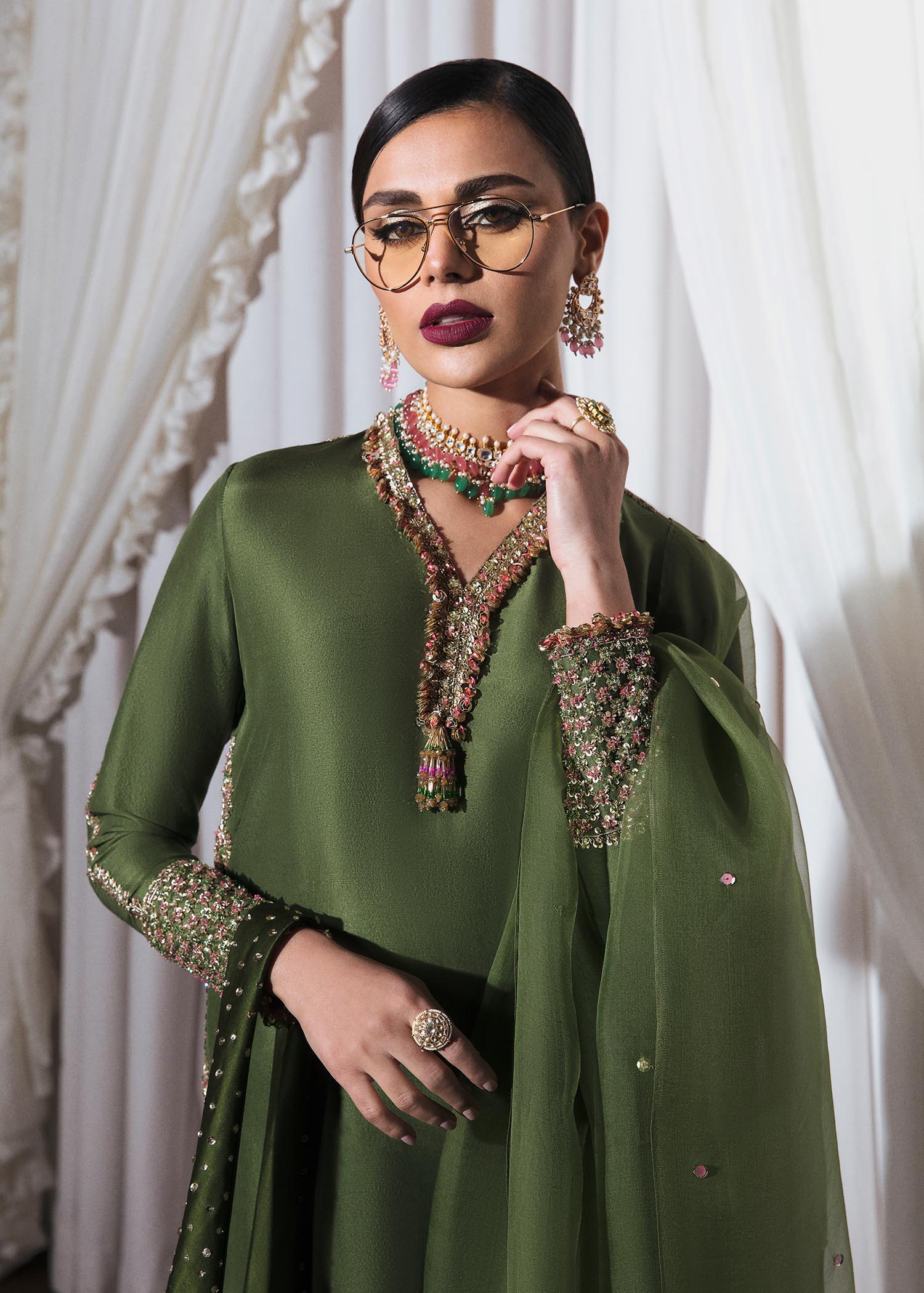 Hussain Rehar | Basic Not Basic | Zelen